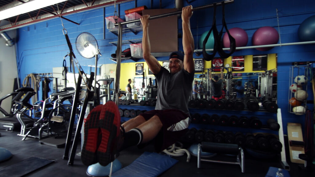 Richard burr fitness personal trainer winnipeg hanging leg raises gym 92571fb4 71fe 45dd b97a 2c3e89af8184